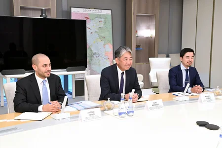 Президент SOCAR встретился с делегацией финансовой группы Mizuho