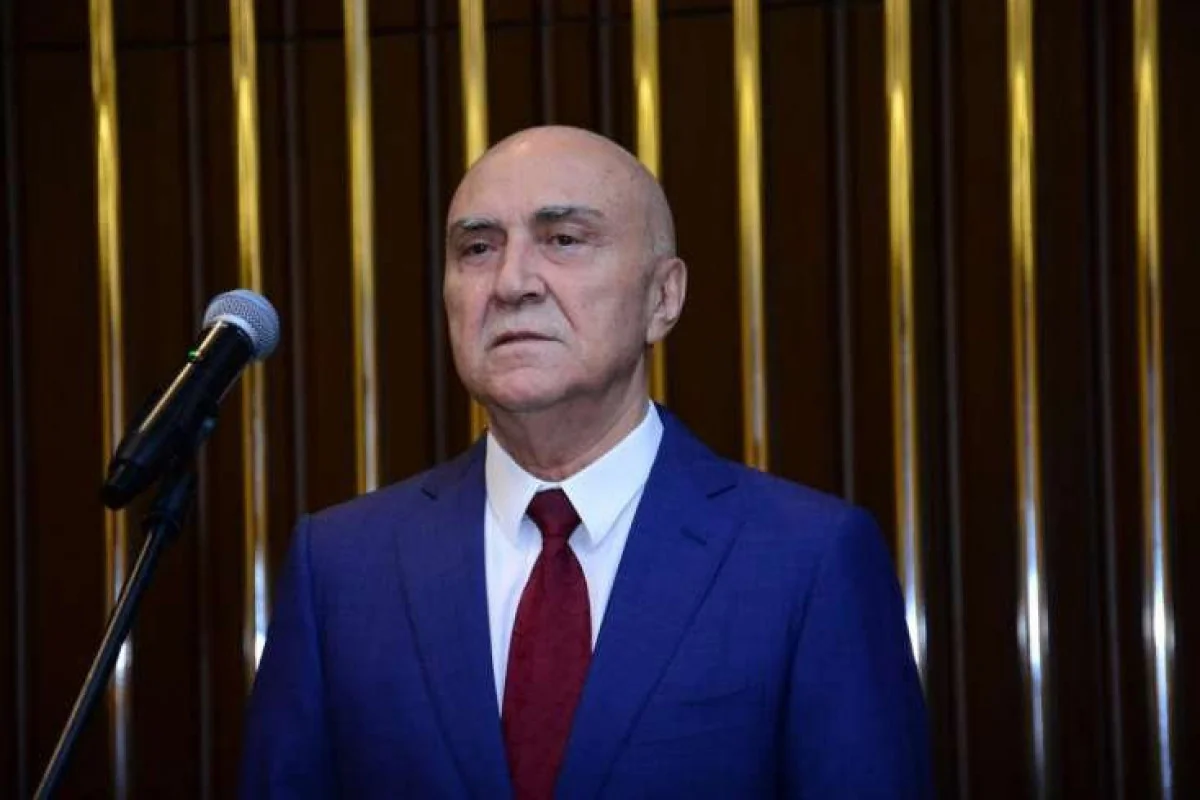 Milli Məclisin keçmiş vitse-spikeri deputatlardan şikayətlənib