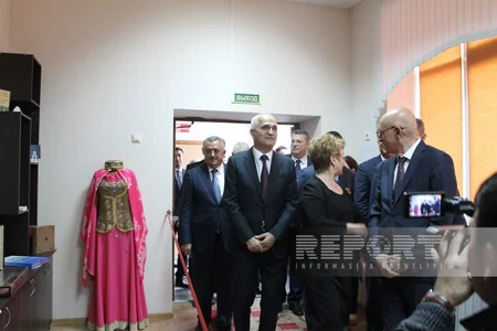 Azərbaycan nümayəndə heyəti Həştərxanda Heydər Əliyev adına məktəbdə olub