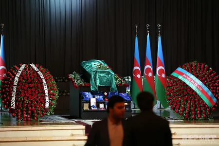 Natiq Əliyev II Fəxri xiyabanda dəfn edilib - FOTO - YENİLƏNİB-3