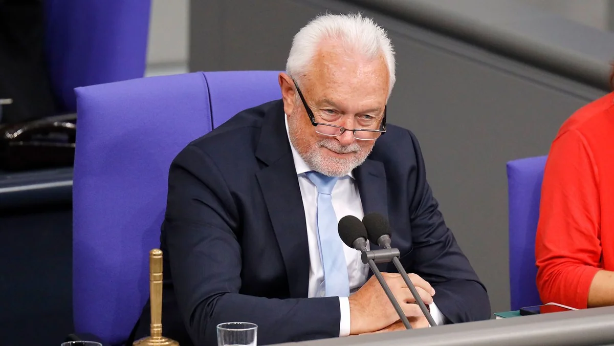 Ərdoğanı təhqir etdiyinə görə Bundestaqın vitse-spikerinə cinayət işi açıla bilər
