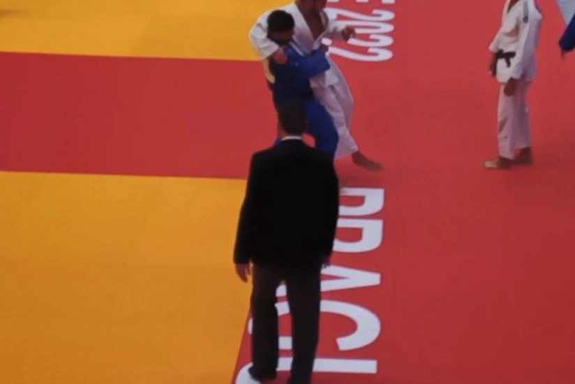 Azərbaycan cüdoçusu Avropa çempionatında zədəli rəqibini çiynində daşıyıb