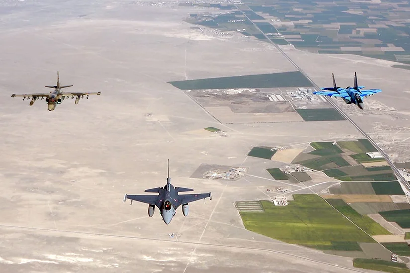 Azərbaycan və Türkiyə təyyarələri şərti düşmənin qırıcılarının hücumunu dəf edib