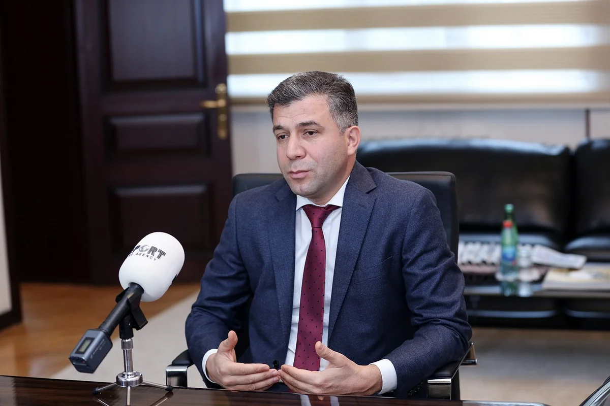 “Azəriqaz”ın baş direktoru regional idarə rəhbərlərinə tapşırıqlar verib