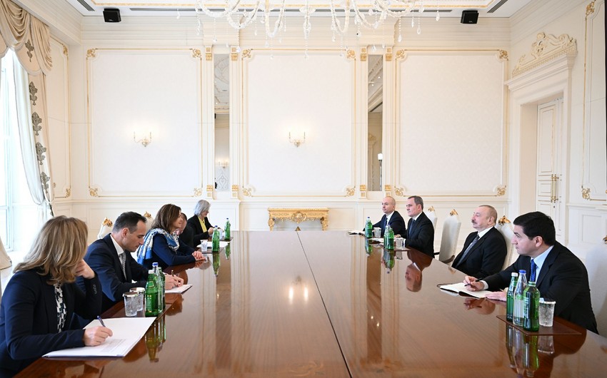 President Ilham Aliyev receives Slovenian Foreign Minister President Ilham Aliyev receives Slovenian Foreign Minister