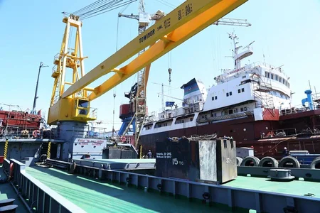 Azərbaycan Xəzər Dəniz Gəmiçiliyinin 40 tonluq gəmisi təmirdən çıxıb