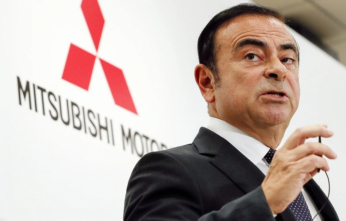 Экс-глава Renault - Nissan впервые прибыл в суд, чтобы заслушать причины ареста