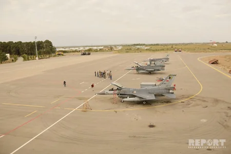 В Азербайджане успешно продолжаются совместные летно-тактические учения TurAz Qartalı - 2017 - ФОТО