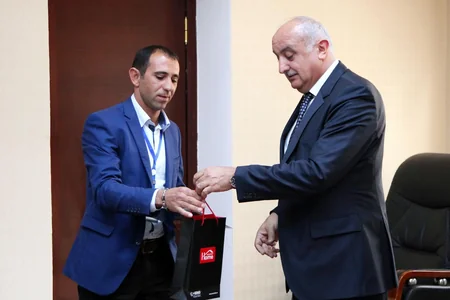 Azəriqazda Ümumdünya əməyin mühafizəsi günü münasibəti ilə yığıncaq keçirilib