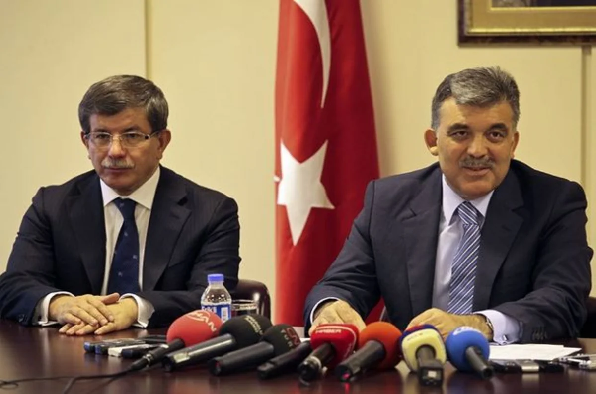 Türkiyənin 11-ci prezidenti keçmiş baş nazirlə görüşüb