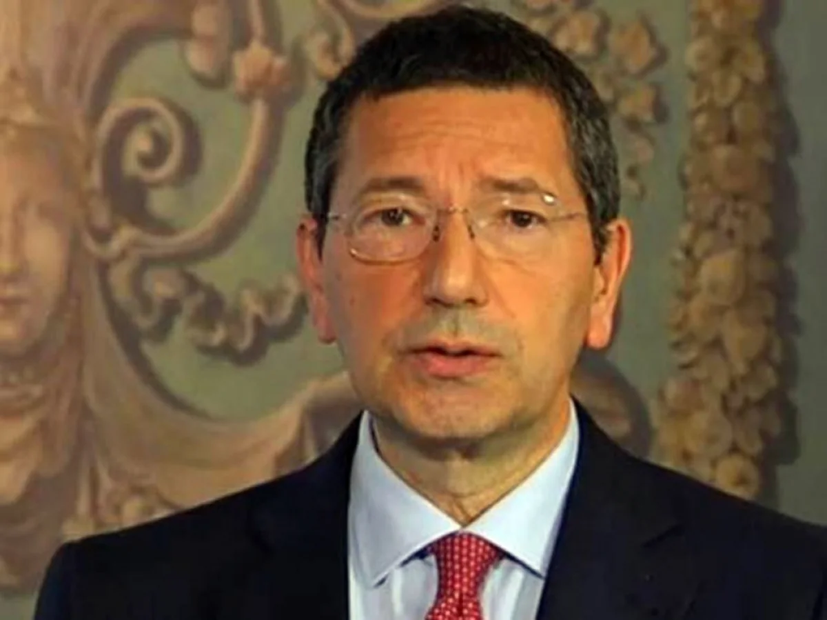 Roma meri istefa verib