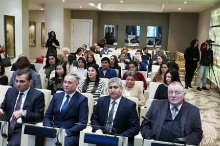 Parisdə azərbaycanlı əsir və girovlarla bağlı tədbir keçirildi