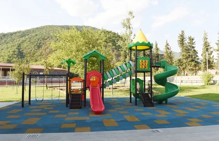 Qaxda 180 yerlik yeni körpələr evi-uşaq bağçası istifadəyə verilib