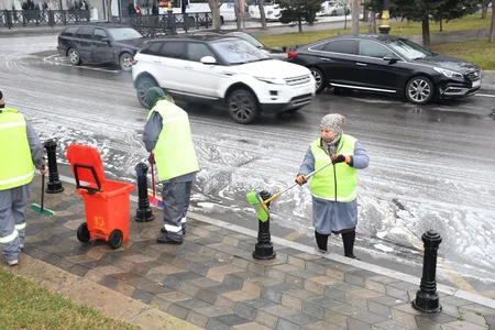 Bakıda iməcilik keçirilib, 502 küçə və prospekt yuyulub - YENİLƏNİB