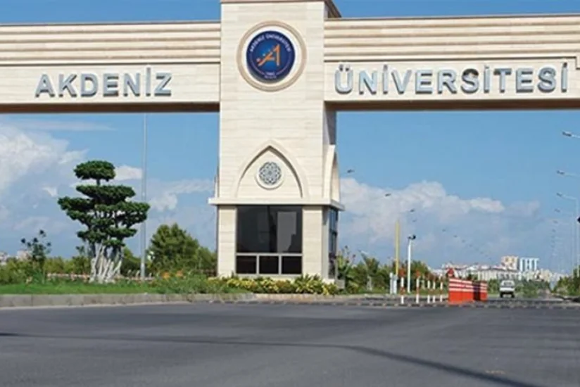 ​Türkiyədə universitetlərdən birinin 75 əməkdaşı rüşvətxorluğa görə həbs edilib