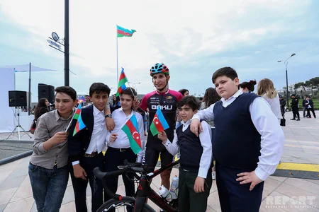 Bakıda Tour d’Azerbaidjan-2017” veloturuna start verilib