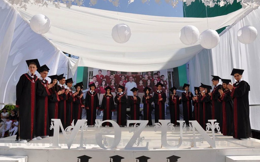 Mübariz İbrahimov adına Biləsuvar Təhsil Kompleksində Son zəng tədbiri keçirilib