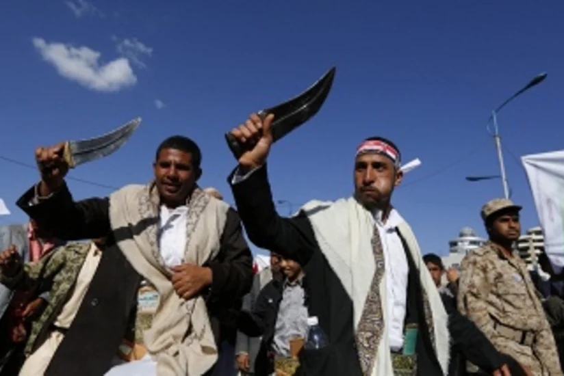 ​Yəməndə prezidenti dəstəkləyən yürüşçülərə atəş açılıb