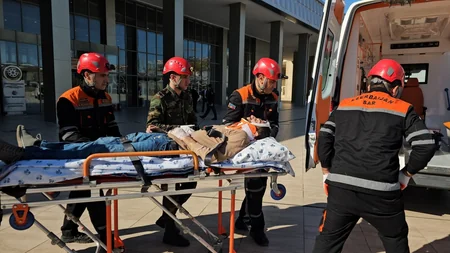 Bakı Dəmiryol Vağzalında şərti zəlzələnin nəticələrinin aradan qaldırılması ilə bağlı təlim keçirilib