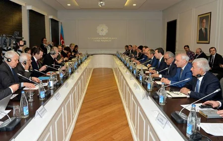 Mikayıl Cabbarov Fransa ali təhsil müəssisələrinin rəhbərləri ilə görüşüb
