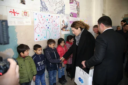 Gürcüstanın dövlət naziri azərbaycanlıların və ermənilərin birgə yaşadığı kəndə baş çəkib