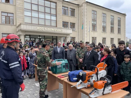 FHN-in Qarabağ Regional Mərkəzi tərəfindən orta məktəbdə təlim keçirilib