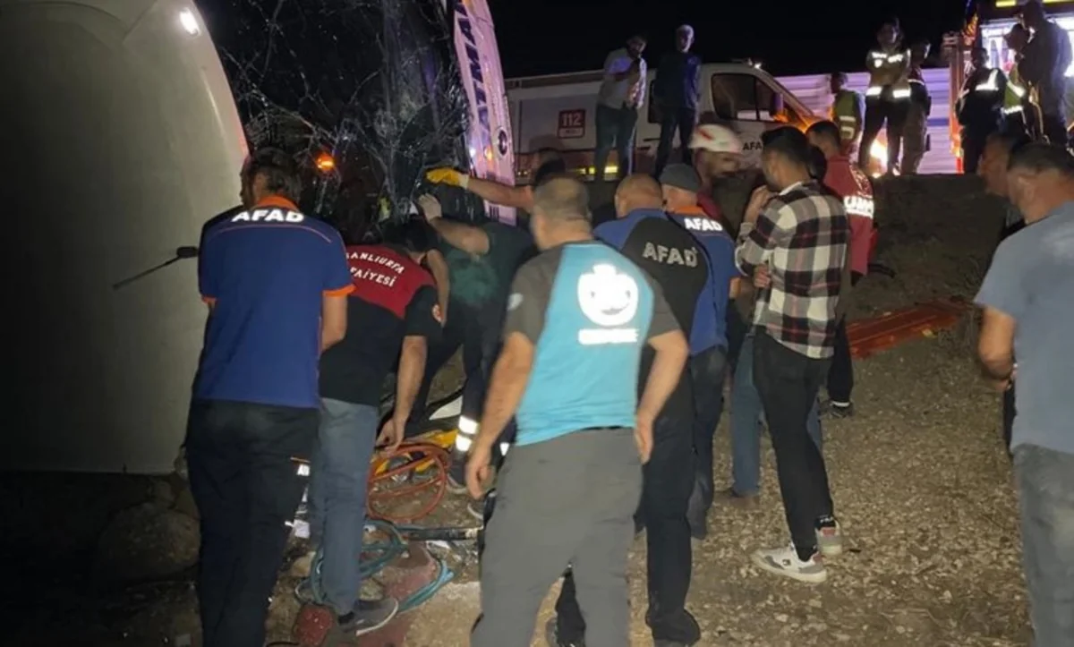Türkiyədə sərnişin avtobusu aşıb, xeyli sayda yaralı var