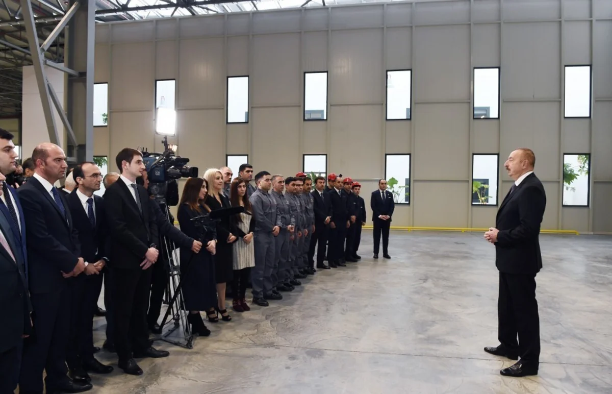 Prezident Sumqayıt Kimya Sənaye Parkında tütün məmulatları istehsalı fabrikinin açılışında iştirak edib