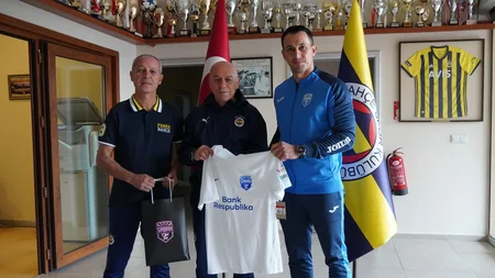 Azərbaycanlı məşqçilər Fənərbağça klubunun akademiyasında olublar