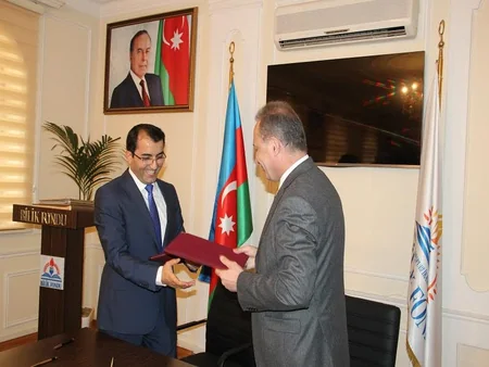 Mədəniyyətşünaslıq üzrə Elmi-Metodiki Mərkəzlə Bilik Fondu arasında memorandum imzalanıb