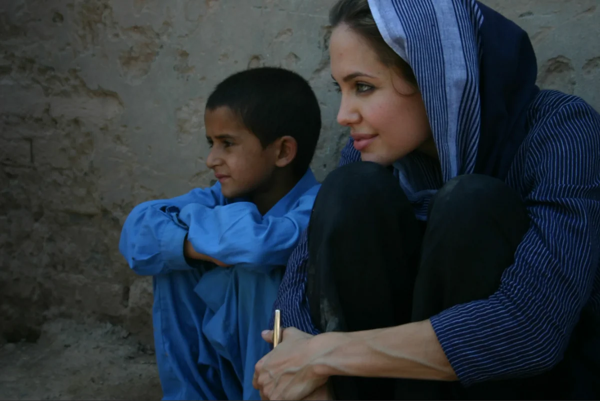 Angelina Coli zəlzələ ilə bağlı çağırış edib: “Yardımınıza ehtiyacımız var”