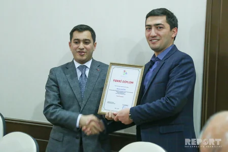 İslahatçı Gənclər İctimai Birliyi İlin Adamı və Gənclərin Dostu milli mükafatlarının qaliblərini təltif edib