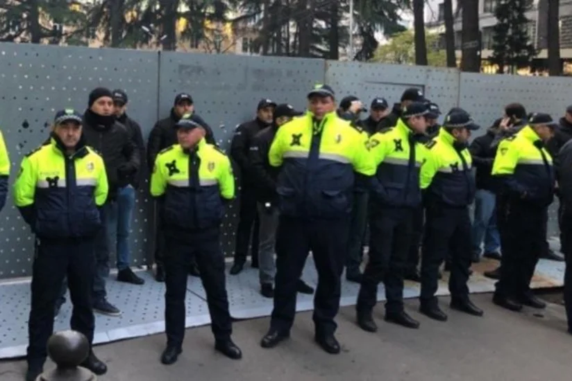 В Тбилиси произошло столкновение между полицией и демонстрантами