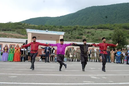 Füzuli Dövlət Dram Teatrı bölgələrdə qastrol səfərinə start verib