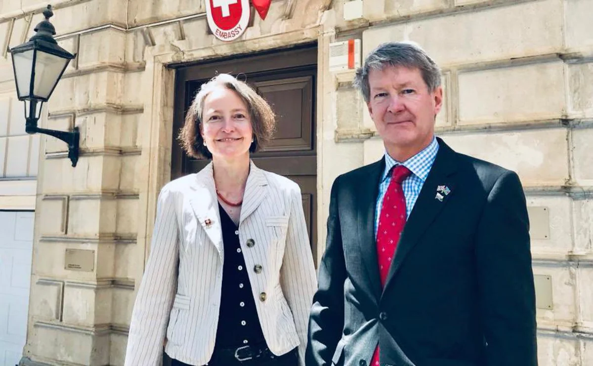 AVRO-2020: Ceyms Şarp Bakıda isveçrəli həmkarı ilə görüşdü