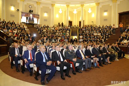 Afad Qurbanovun anadan olmasının 90 illik yubileyinə həsr olunmuş elmi konfrans keçirilib