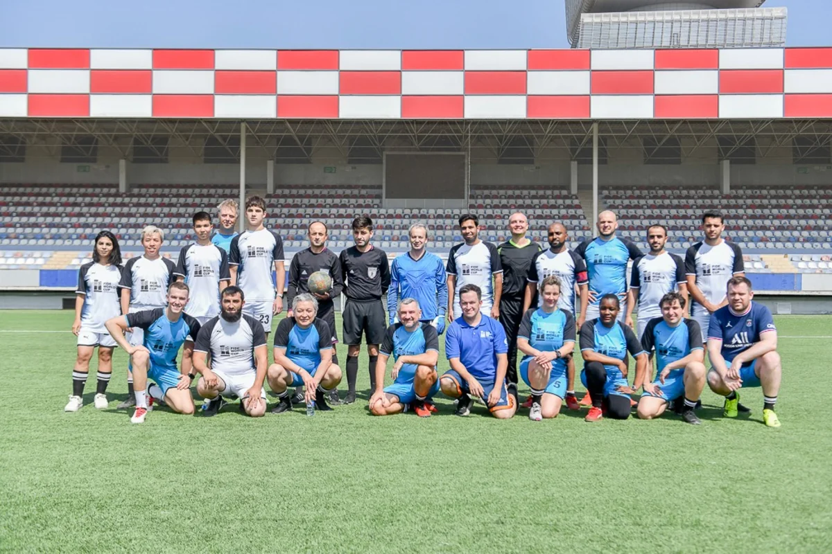 Şahmatçıların futbol matçında 14 qol vurulub