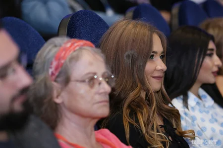 Türkiyənin tanınmış müğənnisi Bakıda filmə çəkilib