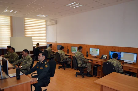 “N” hərbi hissəsinin kompüter dəstəkli komanda-qərargah təlimi keçirilib