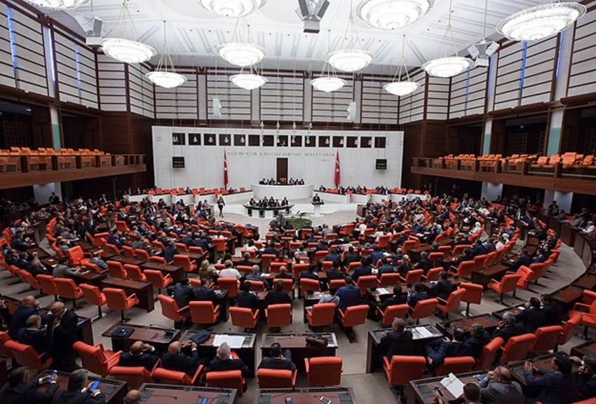 Türkiyə hökuməti 9 deputatın toxunulmazlıq hüququnun ləğvini istəyir