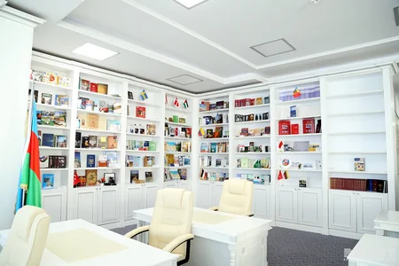 Üzvlük haqqı 100 manat olan kitabxanadan - REPORTAJ