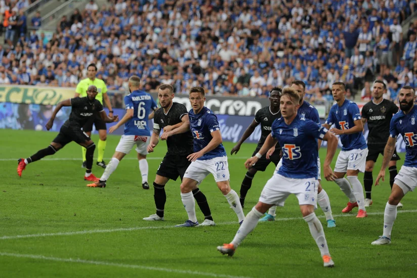 Лига чемпионов: Карабах минимально уступил польскому Леху