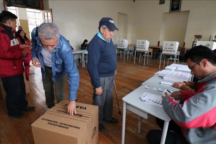 Ekvadorda prezident seçkilərinin ikinci turu keçiriləcək