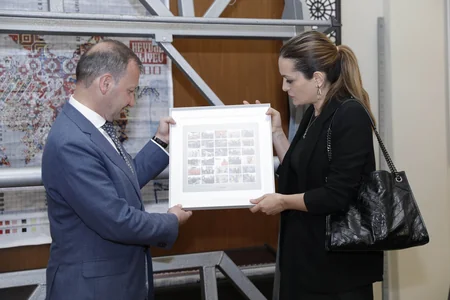 “Xarıbülbül” eksklüziv, limitli kolleksiyasına daxil olan xalçaların kəsim mərasimi keçirilib