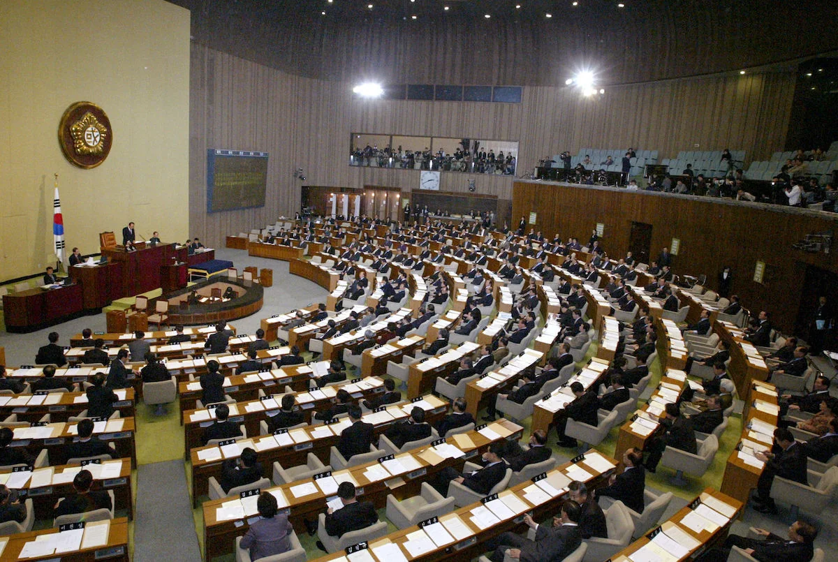 Seulda parlament binasında yanğın baş verib, 480 nəfər təxliyə edilib