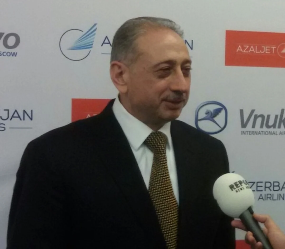 Вице-президент AZAL: Низкие цены на авиабилеты не влияют на качество обслуживания пассажиров