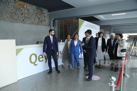 Deputatlar və ictimaiyyət nümayəndələri müəllimlərin sertifikatlaşdırma imtahanını izləyib
