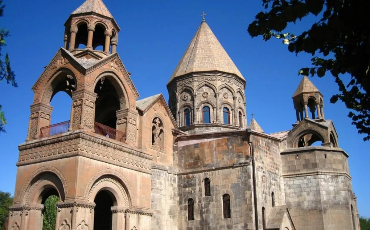 Ermənistanda hökumət-antixrist savaşı – Paşinyan İsa Məsihin həvarisi rolunda - ŞƏRH