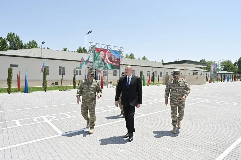 Президент Ильхам Алиев побывал в Н-ской воинской части - ОБНОВЛЕНО