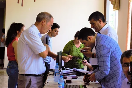 Bir qrup məcburi köçkünə vəsiqələr təqdim olunub